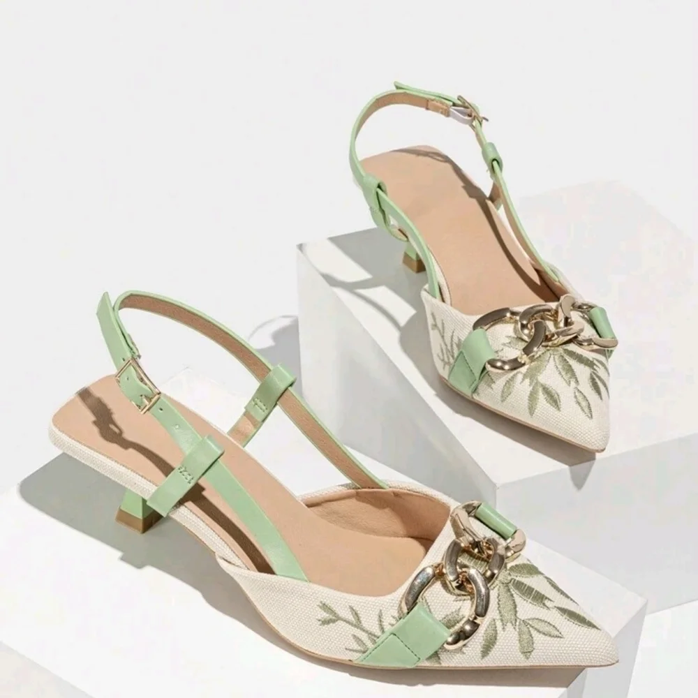 Women's Fashion High Heel Shoes With Pointed Toe, Metal Buckle & Embroidered - Picture 2 of 6